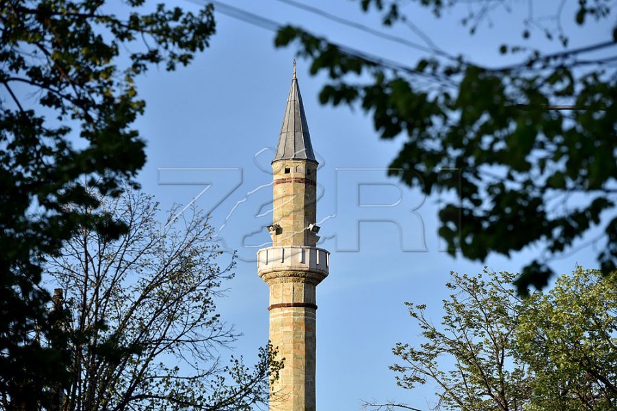 Vjedhja misterioze në xhaminë e Keqekollës: Çfarë ndodhi brenda mureve të shenjtë?