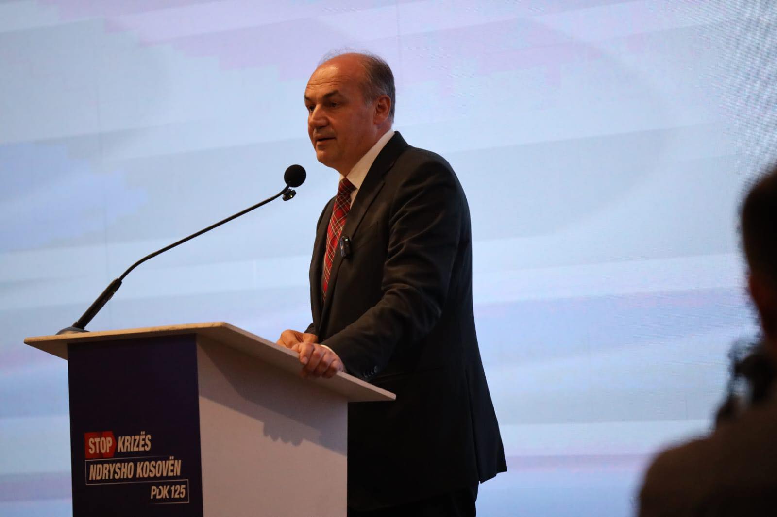 Enver Hoxhaj thekson rolin historik të shkollave në lindjen e idesë së pavarësisë së Kosovës