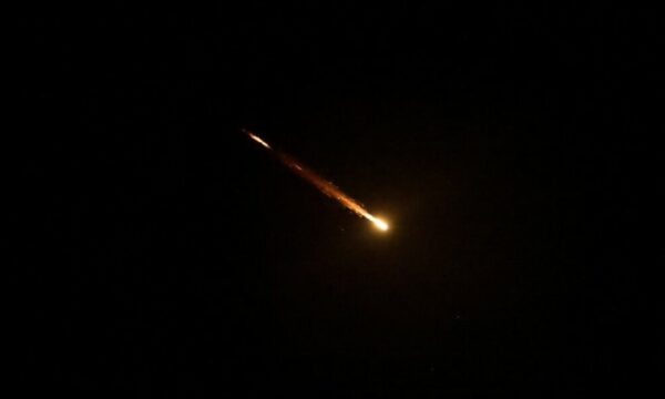 Sulmet me raketa dhe dronë në Kuvajt rrisin tensionet në Lindjen e Mesme