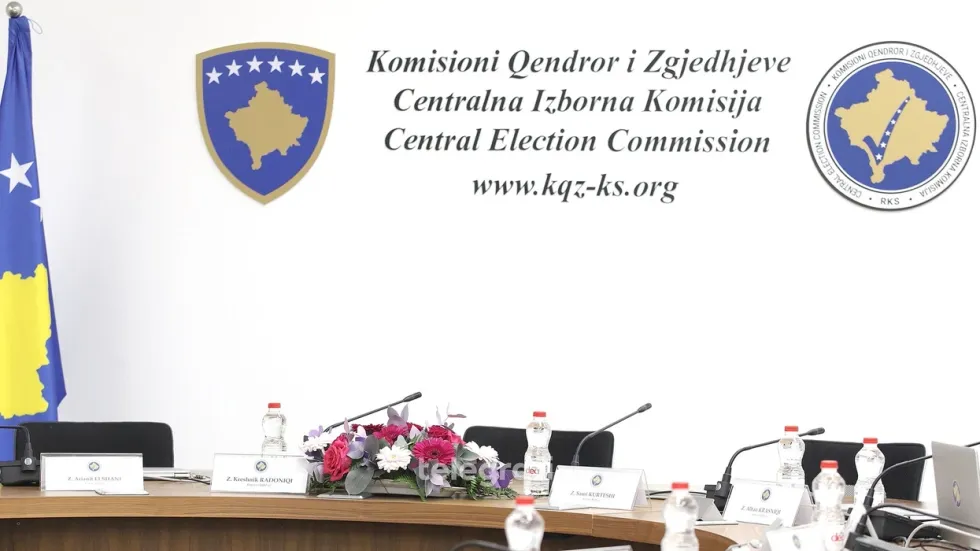 Mbi 2,213 anëtarë u emëruan zyrtarisht nga KQZ për numërimin e votave në 38 Qendra Komunale të Numërimit.