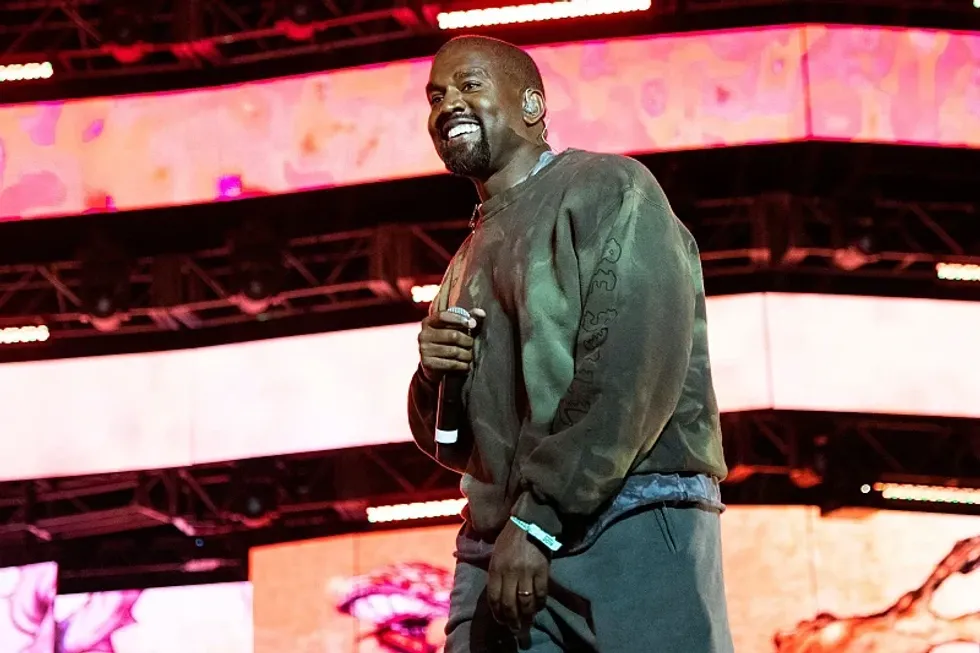 Gjykata në Amsterdam rrëzoi kërkesën e Këshillit Qendror Hebraik dhe lejoi Kanye West të mbajë dy koncerte më 6 dhe 8 qershor në Holandë.