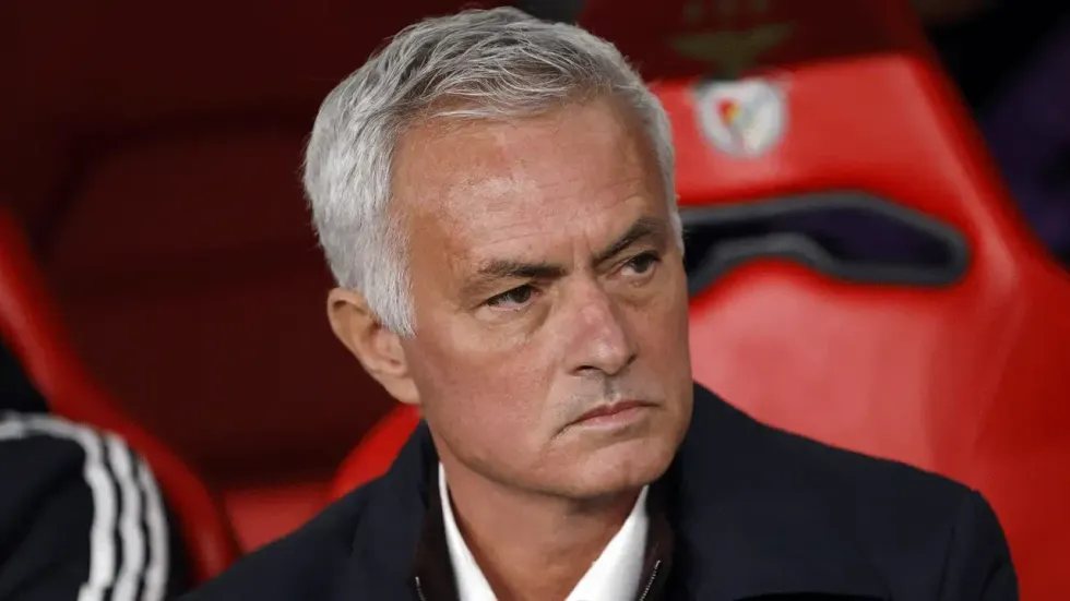 Mourinho dhe Real Madridi në kërkim të mesfushorit ideal