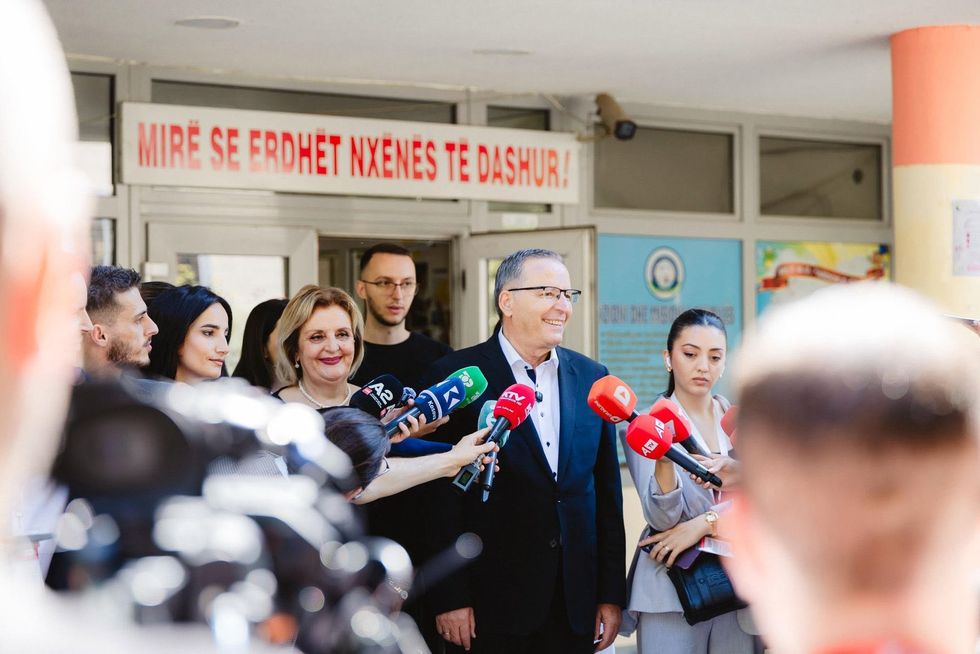 Bedri Hamza fton qytetarët të vendosin për të ardhmen e Kosovës