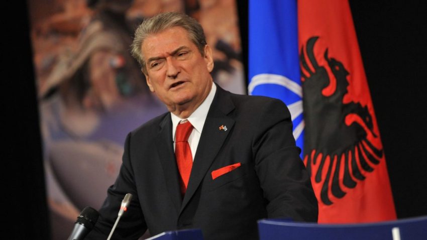 Berisha sfidon Ramën: Protestat në Zvërnec dhe mungesa e transparencës në projektin mjedisor