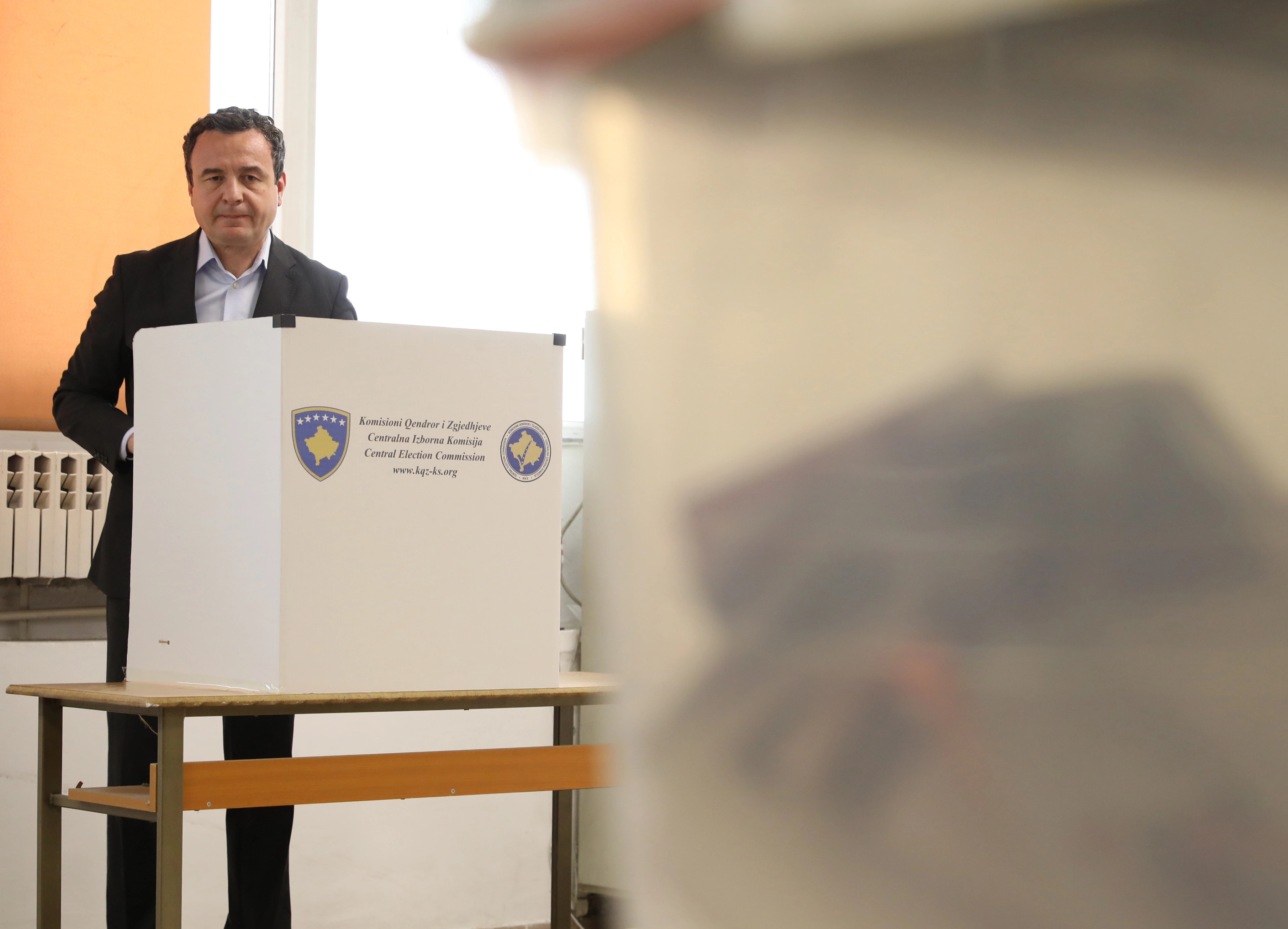 Lëvizja Vetëvendosje ka marrë 43.71% të votave nga rreth 90% e vendvotimeve të numëruara në Kosovë.