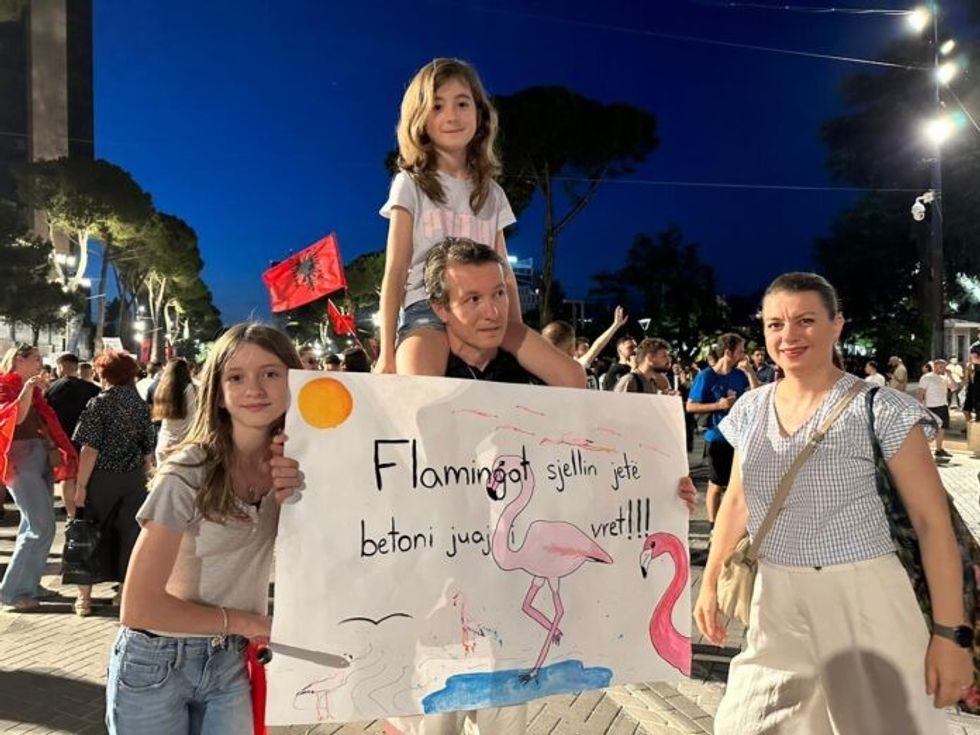 Lufta hibride dhe dezinformimi rreth protestave në Zvërnec dhe Nartë