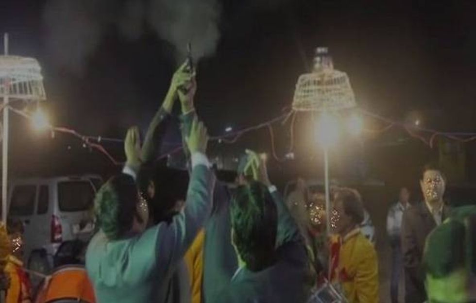 Dasma që u kthye në tragjedi nga të shtënat festive në Pakistan