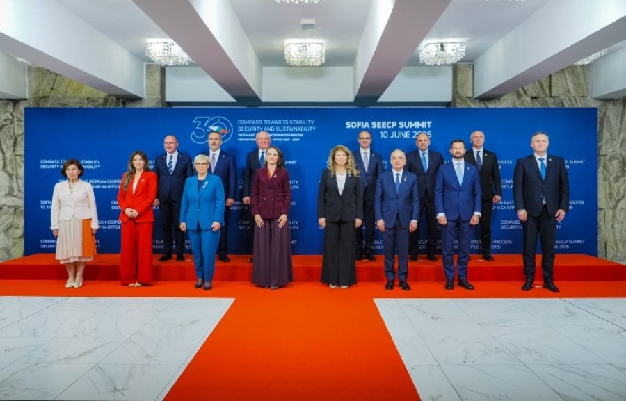 SEECP dorëzon kryesimin nga Sofja te Bukureshti për periudhën e ardhshme të bashkëpunimit rajonal.