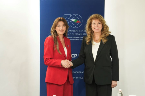 Thellim i marrëdhënieve Kosovë-Bullgari me fokus në bashkëpunimin ushtarak