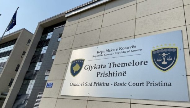 Gjykata Themelore në Prishtinë cakton paraburgim njëmujor për pesë të pandehurit në rastin e krimit të organizuar dhe narkotikëve.