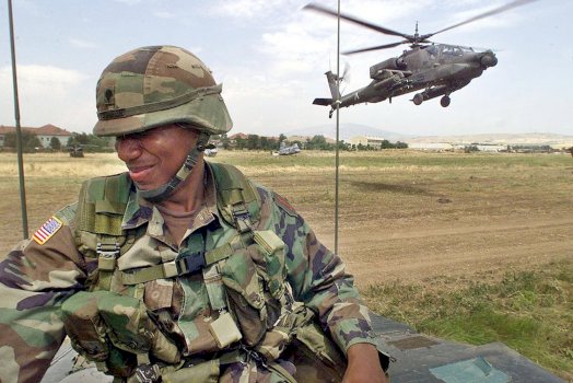 Kujtimi i 27-vjetorit të hyrjes së NATO-s në Kosovë dhe angazhimi i SHBA-së për paqe