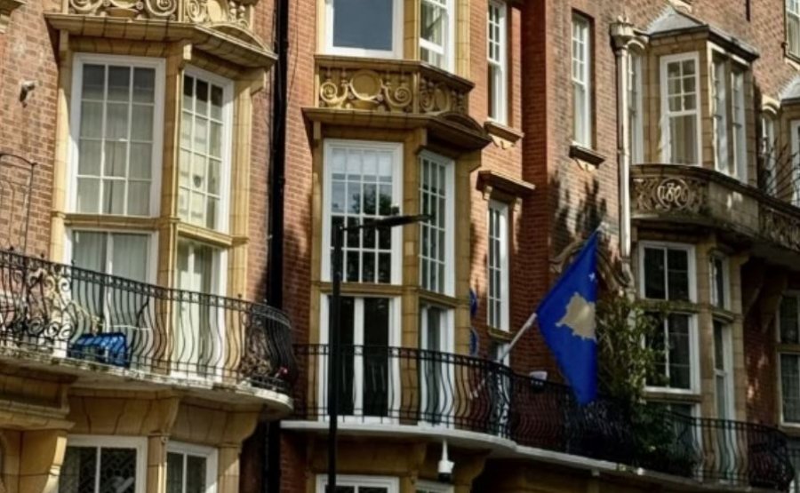 Republika e Kosovës ka hapur zyrtarisht objektin e përhershëm të Ambasadës së saj në Londër, në adresën 9 Orme Court, London W2 4RL.