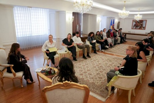 Albulena Haxhiu diskuton me studentët e ETH Zürich për potencialin e Kosovës