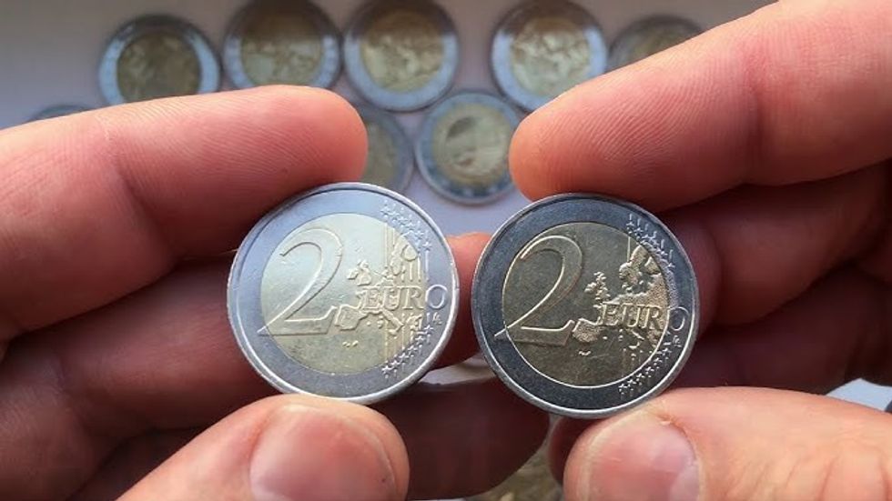 Sekuestrohen 225 monedha 2-euroshe të dyshuara false në Prishtinë