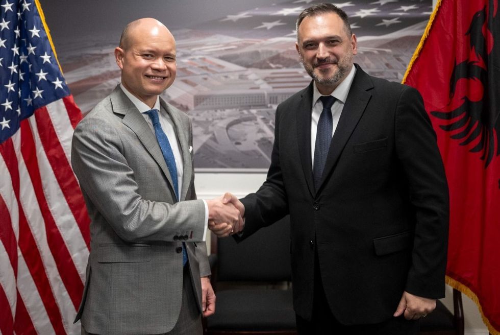 Shqipëria dhe SHBA forcojnë bashkëpunimin ushtarak në Pentagon