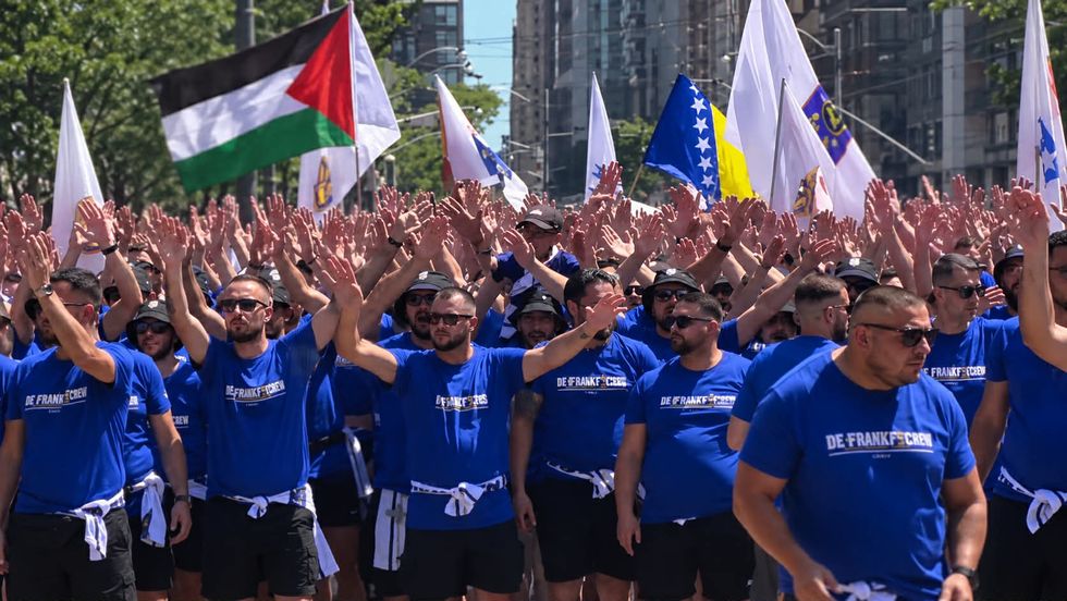 Tifozët boshnjakë në Kanada shfaqin solidaritet për Palestinën gjatë Kupës së Botës