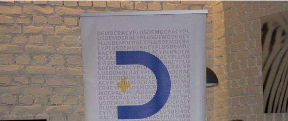 Demokraci Plus kundërshton tenderin e MMPH-së për 20 ekspertë me kontrata mbi vepër