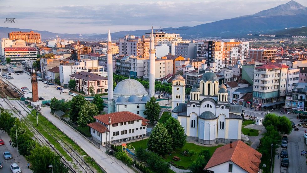 Ferizaj ndryshon rrugët urbane për qarkullim më të sigurt dhe efikas