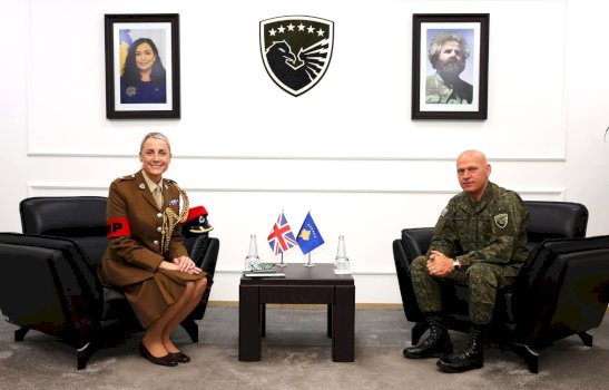 Bashkëpunimi ushtarak Kosovë-Mbretëri e Bashkuar në fokus të zhvillimit të FSK-së