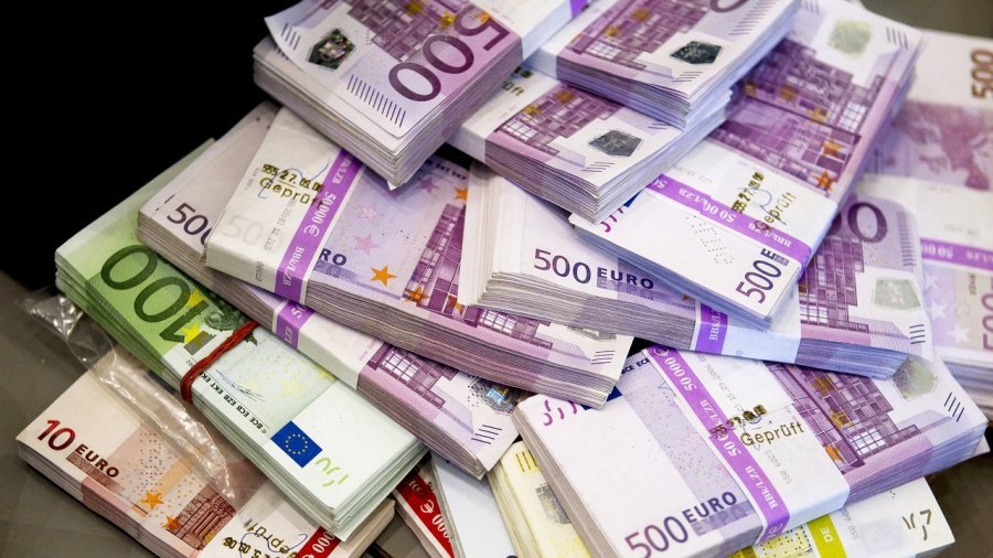 Sekuestrohen 209 llogari bankare, 121 pasuri të paluajtshme dhe dhjetëra automjete luksoze në operacionin e SPAK ndaj grupit të trafikantëve.