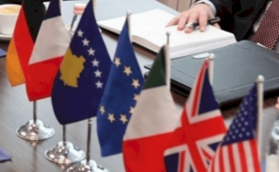 BE dhe QUINT kërkojnë qartësi ligjore për përdorimin e simboleve të komuniteteve në Kosovë