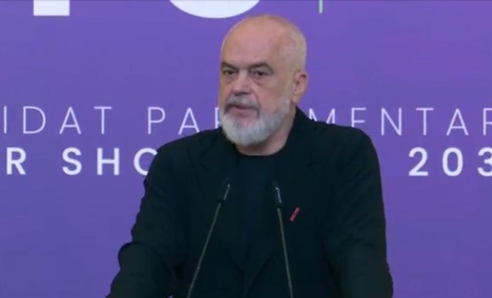 Rama kritikon fenomenin e “parelinjve” në protesta: Gara për klikime zëvendëson bindjet