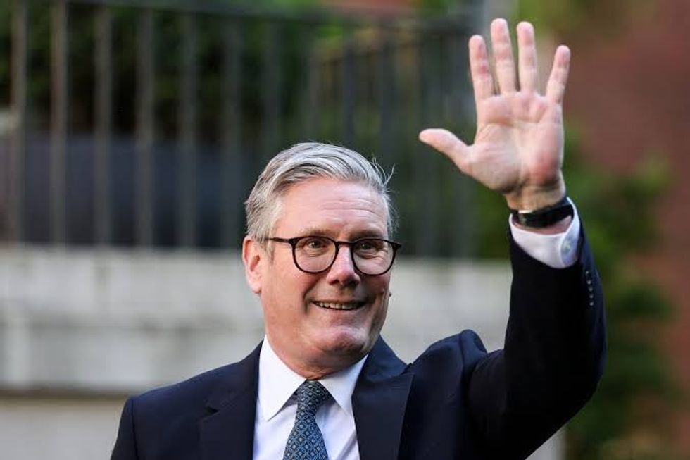 Keir Starmer pritet të njoftojë të hënën dorëheqjen nga posti i kryeministrit britanik.