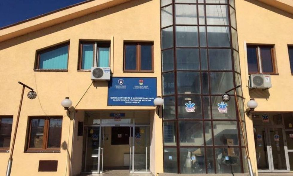 Rikthehet në funksion numri emergjent 0800 11 043 i QKMF-së në Obiliq pas sanimit të defektit teknik.