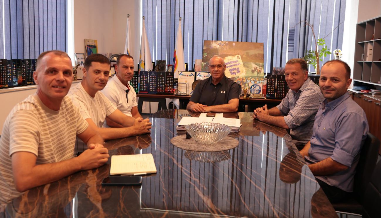 FFK themelon Akademinë e Referimit të Kosovës me ligjërues dhe mentorë me stemë FIFA, duke përfshirë Fatlum Berishën, Besnik Morinën, Bujar Selimanin dhe Kreshnik Vulën.