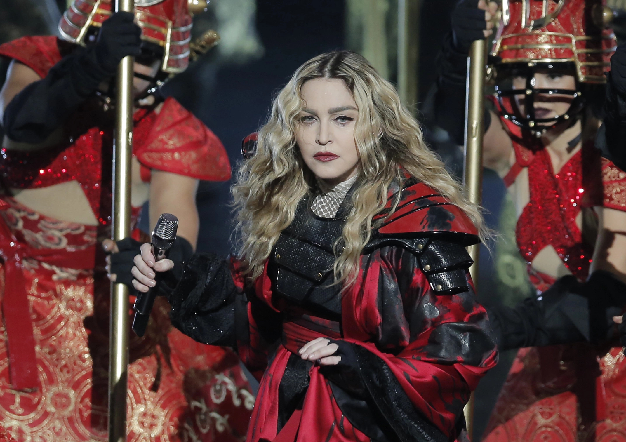 Madonna dhe lufta e saj me rrjetet sociale: një reflektim mbi kohën dhe shpirtin