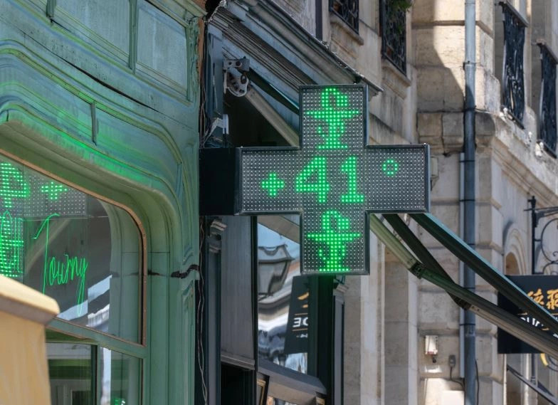 Valë ekstreme të të nxehtit paralizon Francën dhe sfidon Evropën