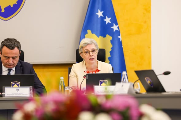 Qeveria pezullon përkohësisht dy akte të Odës së Avokatëve të Kosovës.