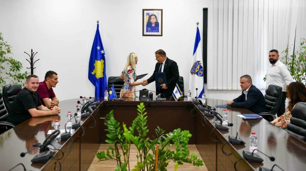 Policia e Kosovës dhe ARBK kanë nënshkruar marrëveshje bashkëpunimi për përmirësimin e koordinimit dhe efikasitetit institucional.