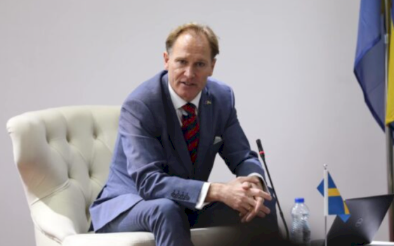 Kompromiset e domosdoshme për zgjedhjen e presidentit në Kosovë sipas ambasadorit suedez