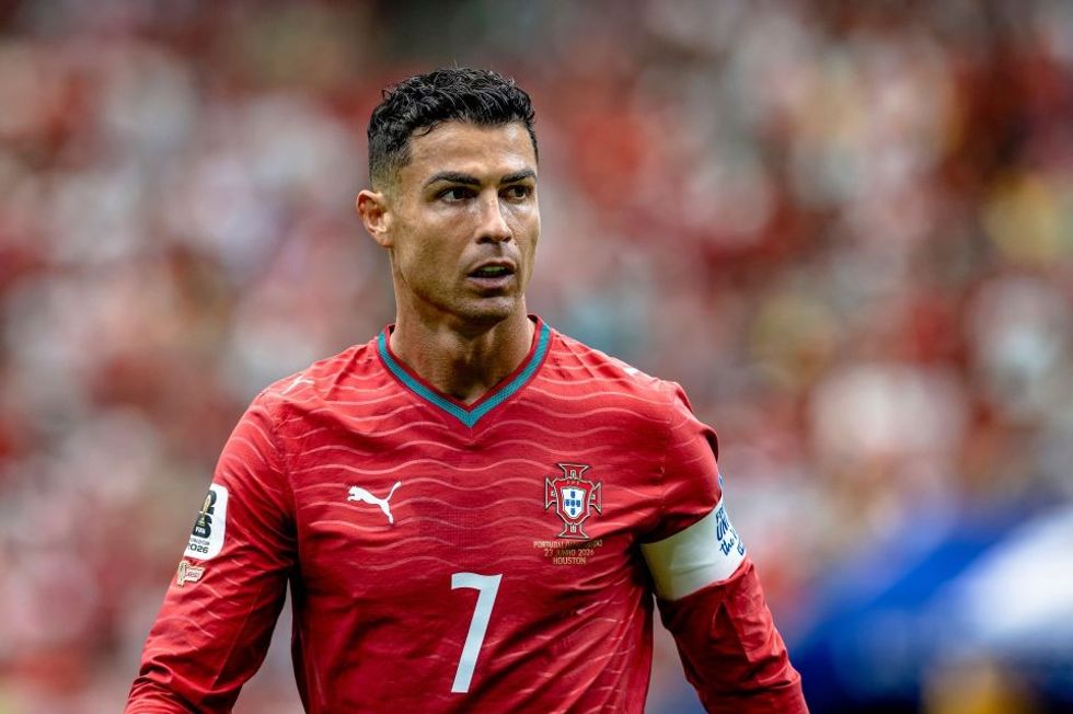 Ronaldo pranë Milanit në 2018, por pronarët kinezë e ndalën transferimin