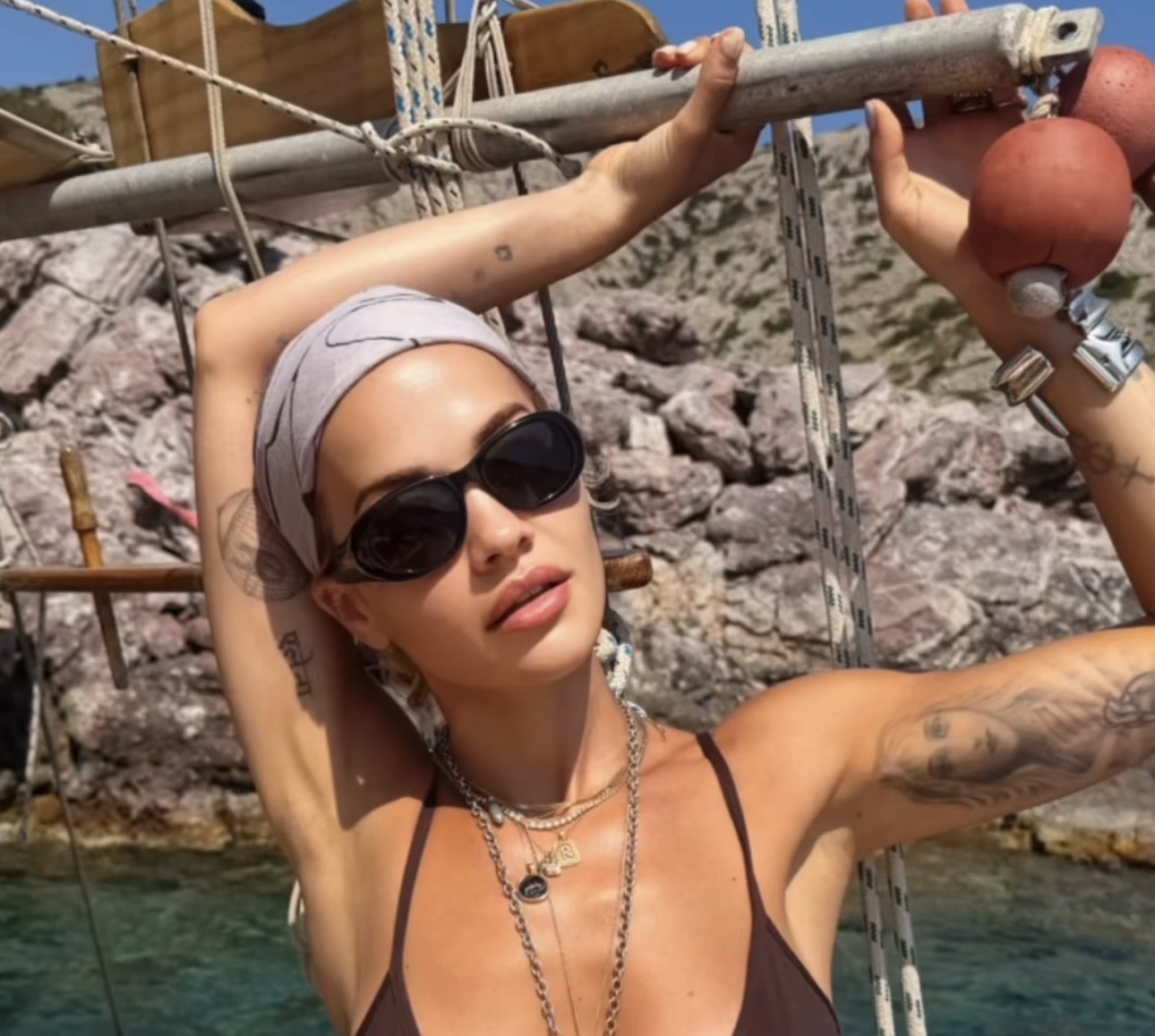 Rita Ora dhe pushimet që tërheqin të gjitha sytë