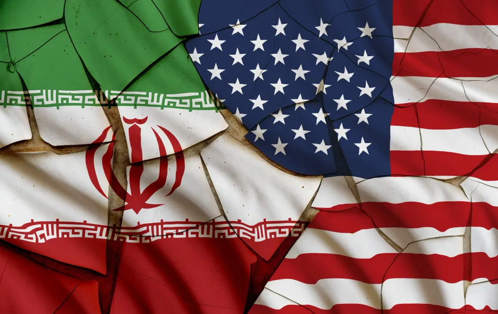Irani njofton kontroll të plotë mbi Ngushticën e Hormuzit për 30 ditët e ardhshme pas sulmeve amerikane.