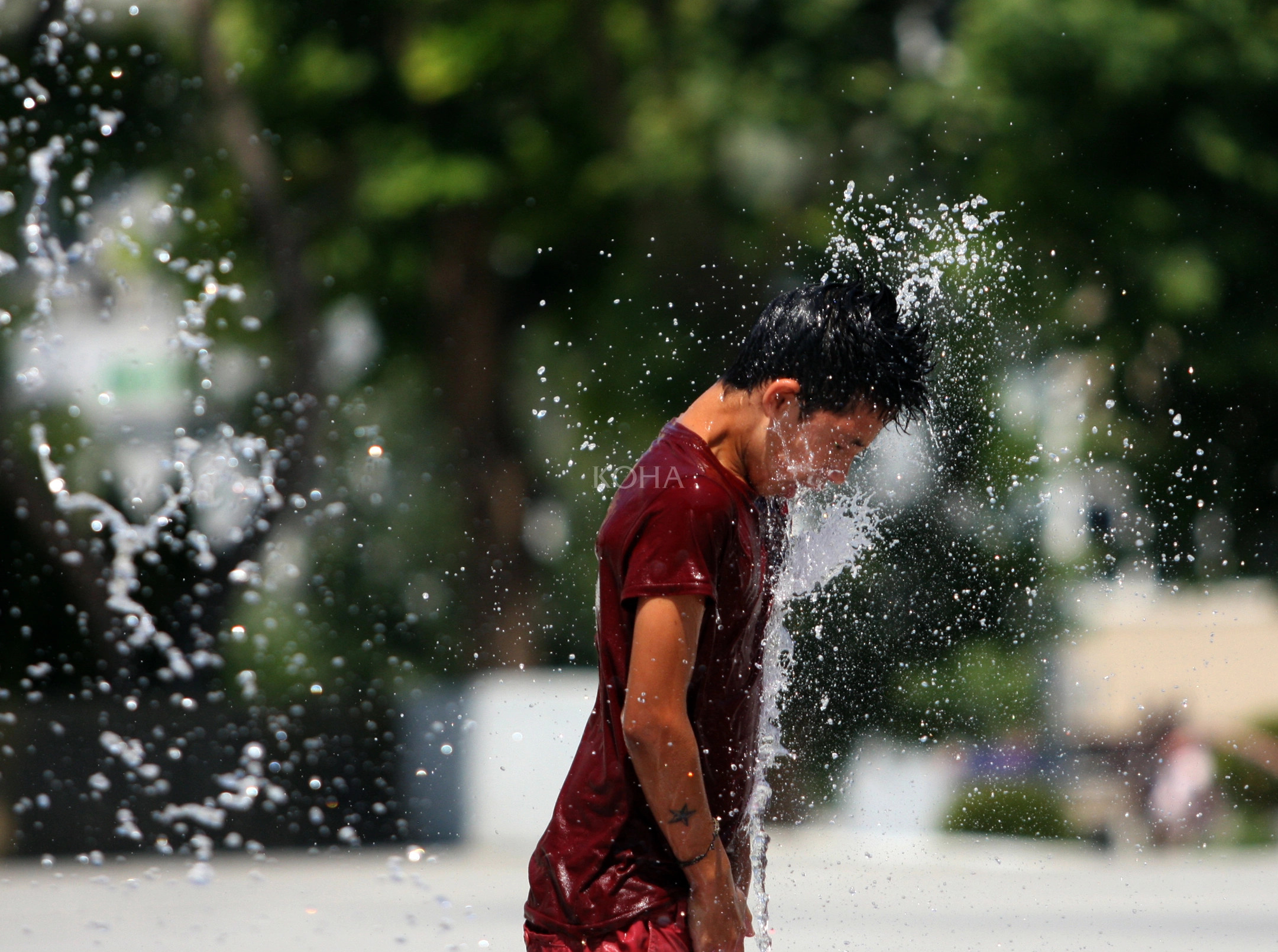 Java e nxehtë nis me temperatura deri në 38°C, më pas pritet freskim dhe reshje shiu