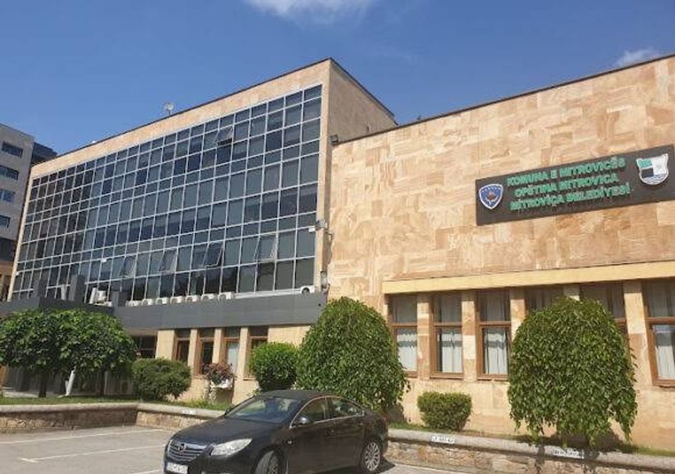 KRU "Mitrovica" njofton për intervenime në rrjetin e ujësjellësit dhe kanalizimit në disa rrugë dhe fshatra të Mitrovicës.