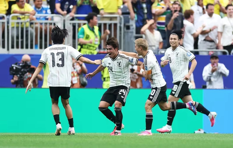 Japonia surprizon Brazilin me gol spektakolar nga distanca