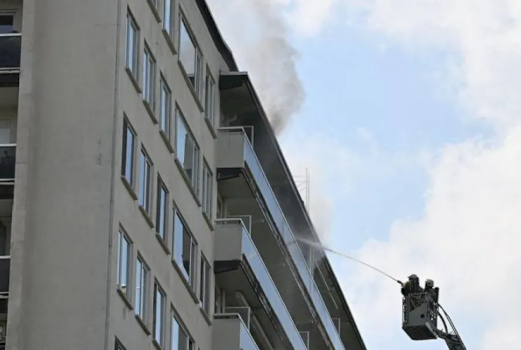Gjashtë persona kanë vdekur nga zjarri në ndërtesën 10-katëshe në Antverp.