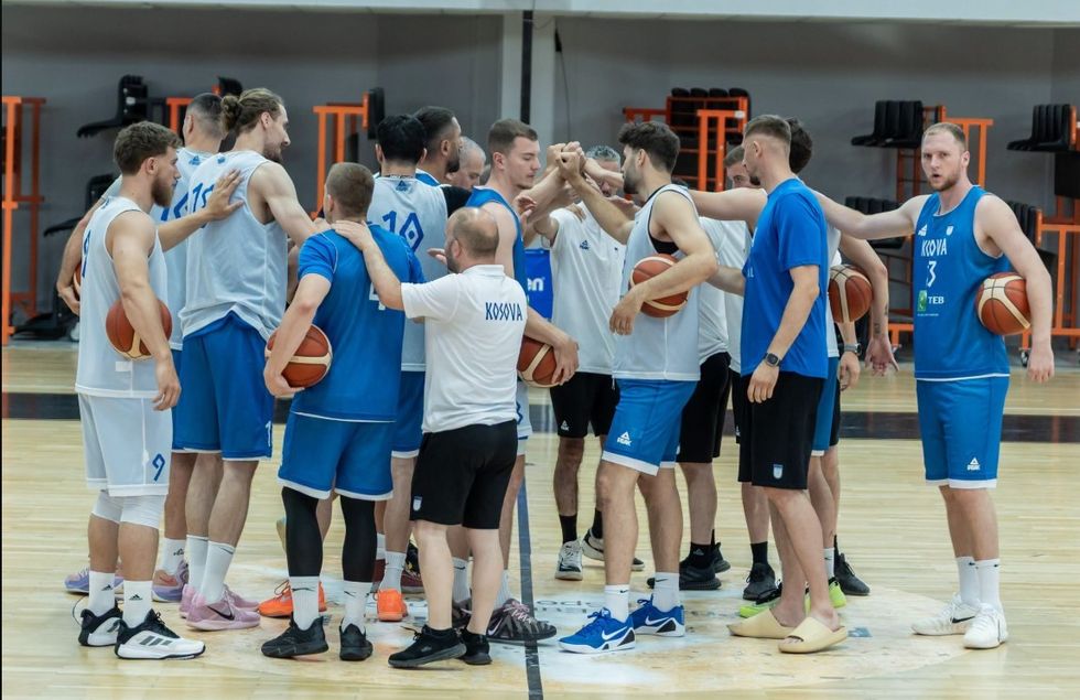 Përballja e madhe në basketboll: Kosova përgatitet për Shqipërinë në Prizren