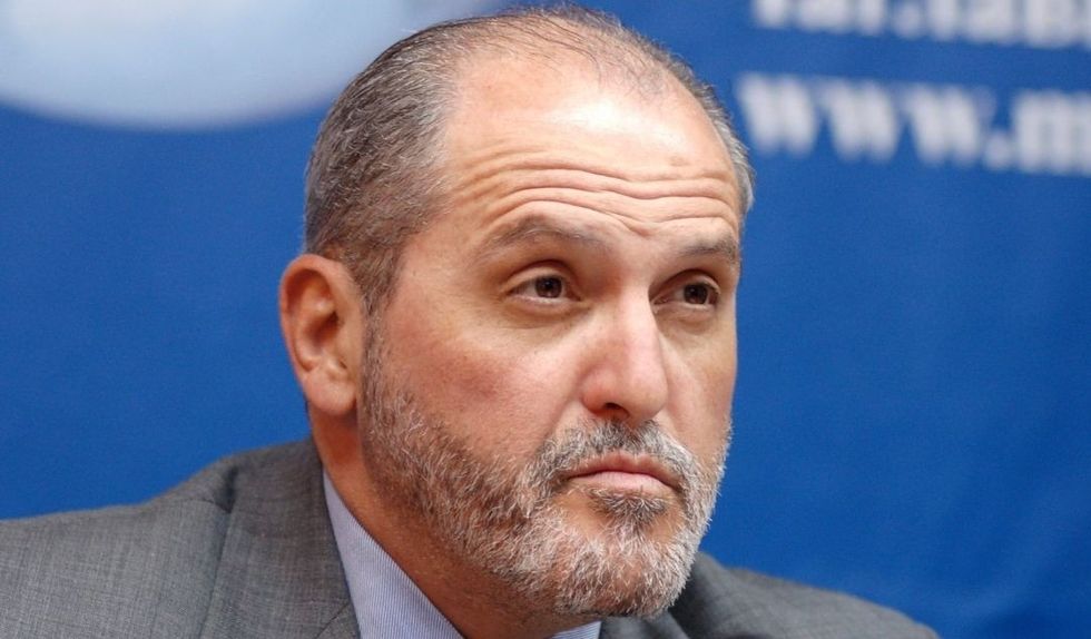 Si duhet të ndahen rolet mes Qeverisë dhe Presidentit në Kosovë?