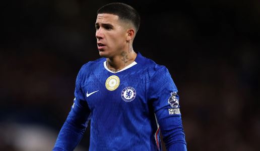 Garë e fortë në Premierligë për Enzo Fernández, Chelsea në mes të negociatave