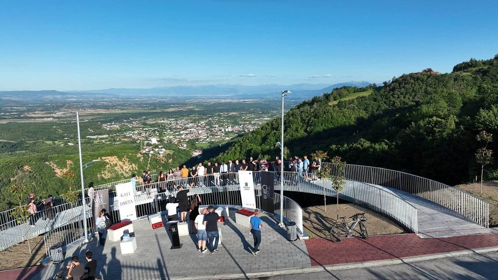 Juniku hap Ballkonin Panoramik dhe forcon bashkëpunimin ndërkufitar për turizëm