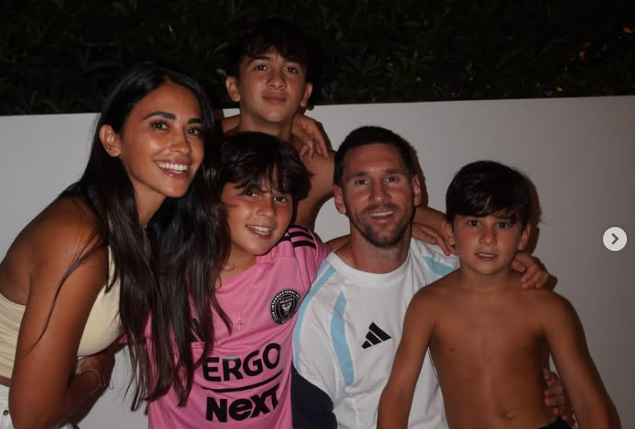 Messi dhe Antonela ndajnë momente të ngrohta familjare në rrjetet sociale