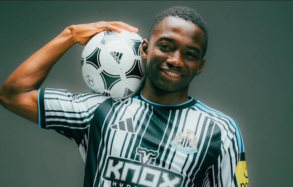 Newcastle blindon sulmin me yllin afrikan Bazoumana Toure