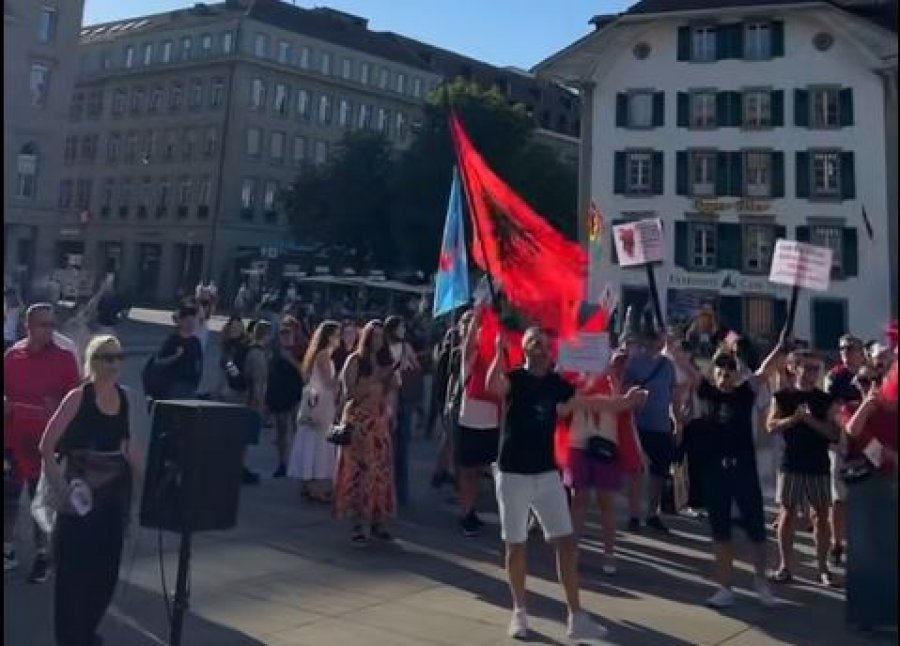 Diaspora shqiptare në Zvicër solidarizohet në protestat për Shqipërinë