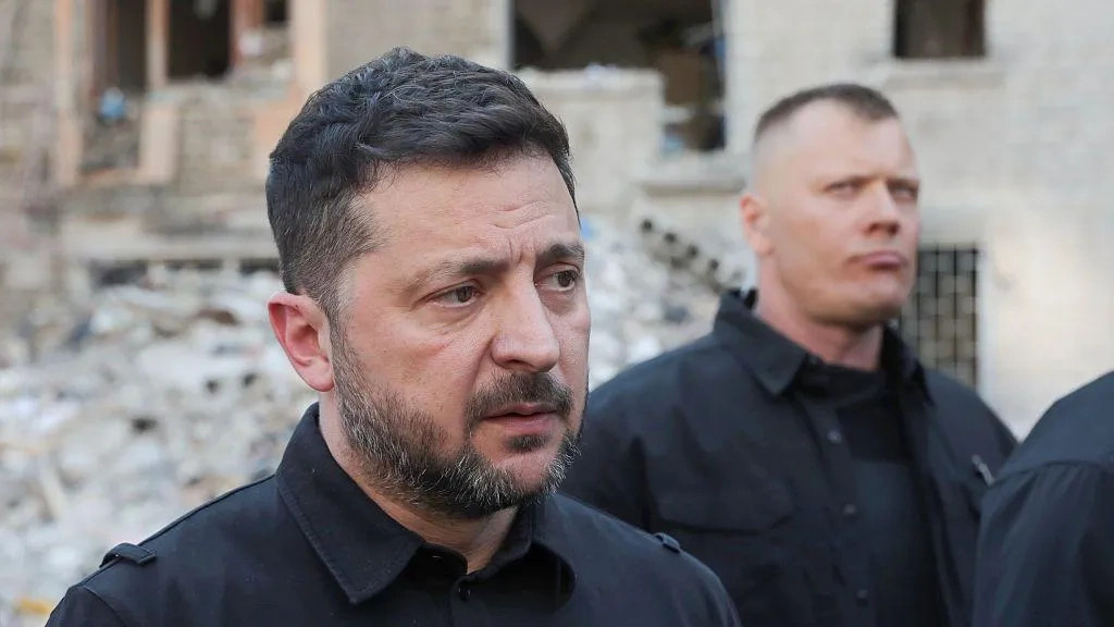 Zelensky kërkon mbrojtje ajrore në samitin e NATO-s pas sulmeve të rënda ruse