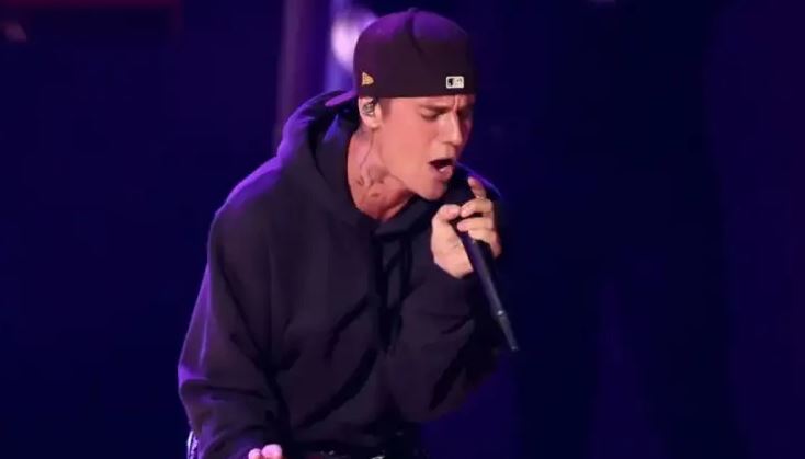 Performanca historike e Justin Bieber në finalen e Kupës së Botës